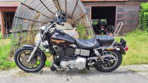 1075812 B