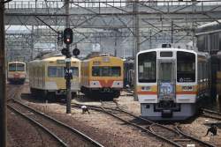 596300 B