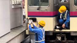 329857 B