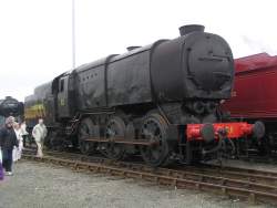 331975 B
