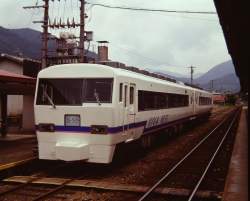 137704 B