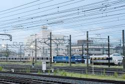 749354 B