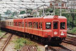 634772 B