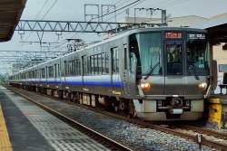 310884 B