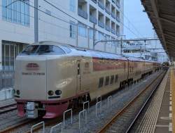 247704 B