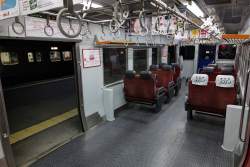 588984 B