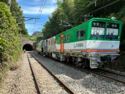 1033635 B