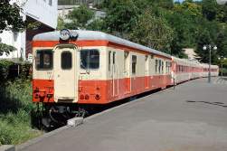 853857 B