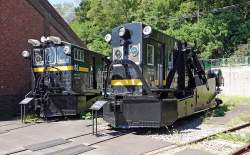 613774 B