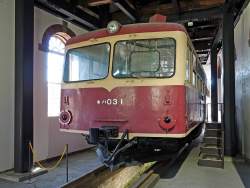 439821 B