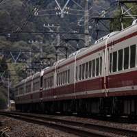 383130 B
