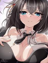 2165601 B