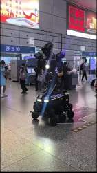2025389 B