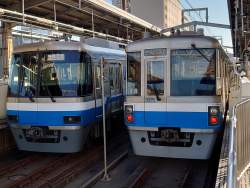 461569 B