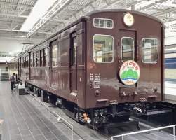 332939 B