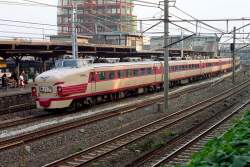 152872 B