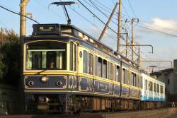 650832 B