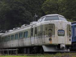 1096161 B