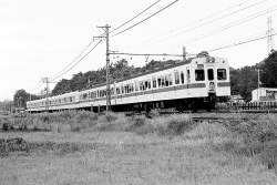 229893 B