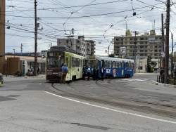 698654 B