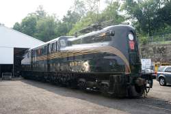 370508 B