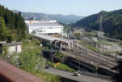 566147 B