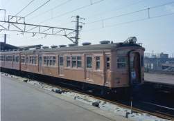 1051017 B