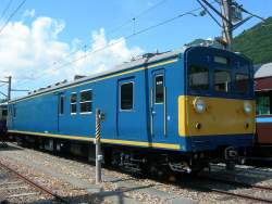 325757 B
