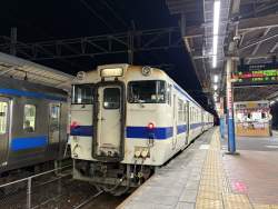 562466 B