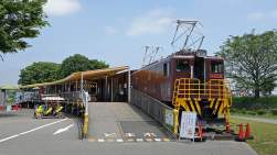 585744 B