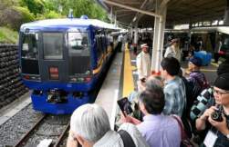 51058 B