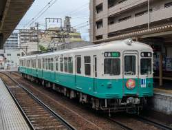 573345 B