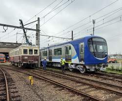 624525 B