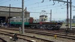 456647 B