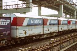 889960 B