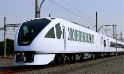 553011 B