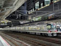 506676 B