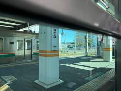 1750497 B