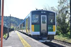700218 B